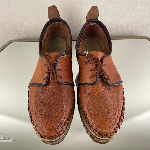 Mens Burnt Brown Tooled Leather Handmade Closed Toe Aztec Calendar Huaraches - Picture 7 of 14
